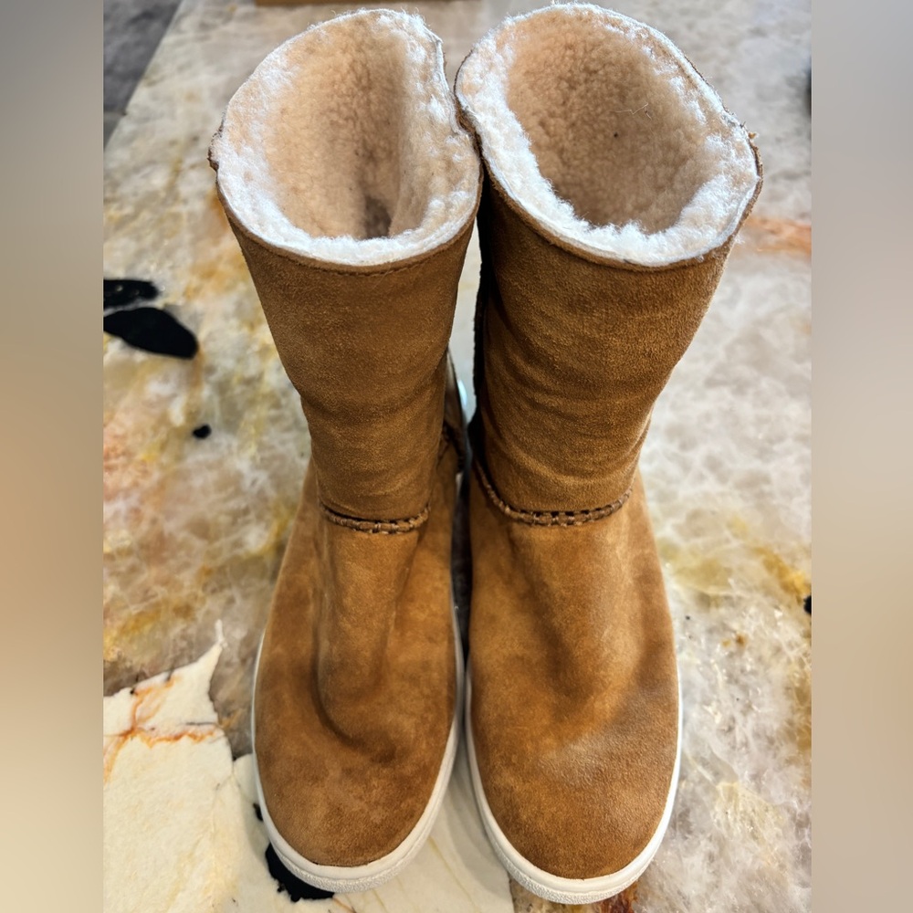 UGG Women's Brown Suede Winter Boots